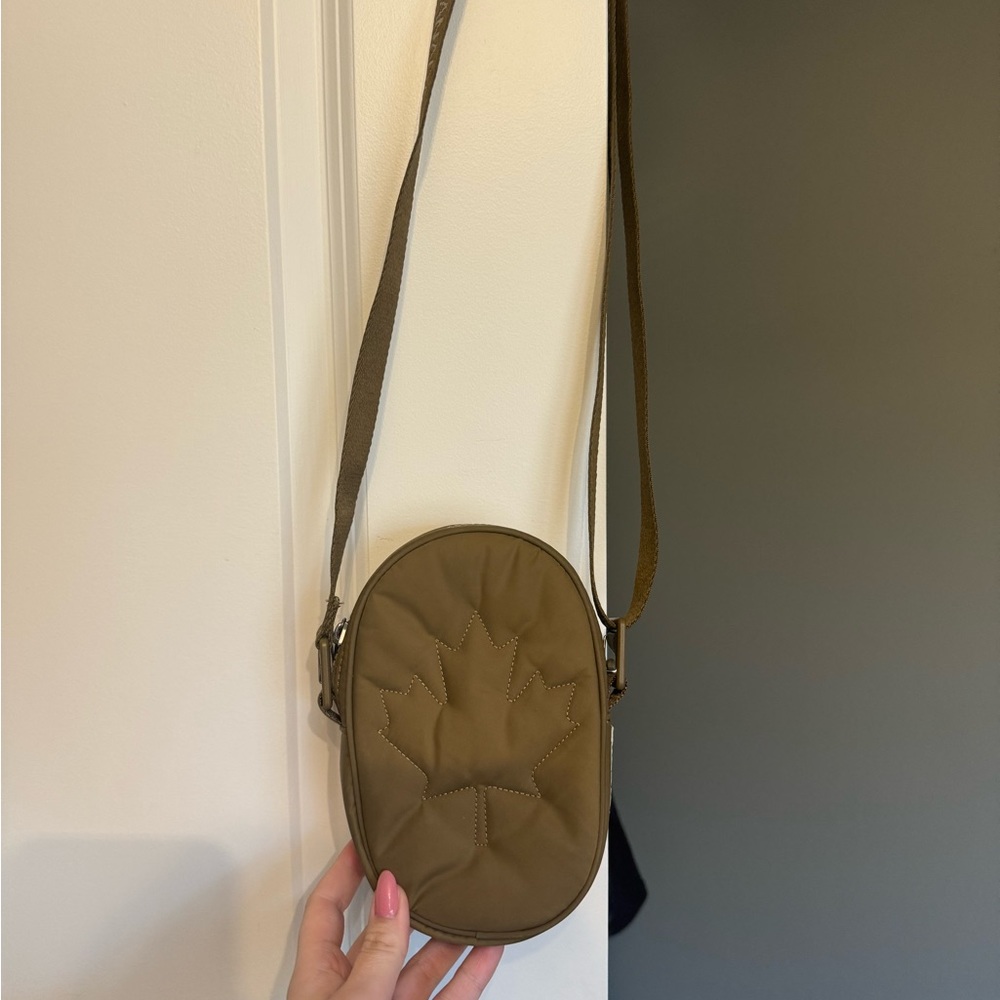 Lululemon Olympic edition side bag